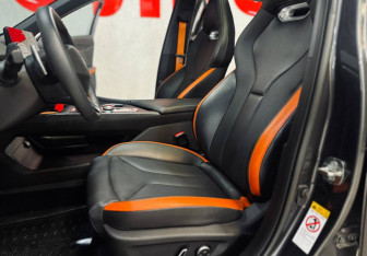 Подержанный автомобиль Changan UNI-V 2023 года (13 фото)