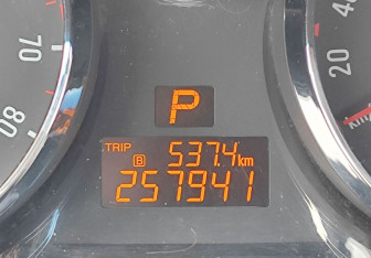 Подержанный автомобиль Opel Antara 2013 года (14 фото)