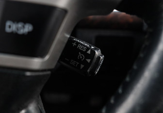 Подержанный автомобиль Toyota Land Cruiser Suv 2012 года (29 фото)