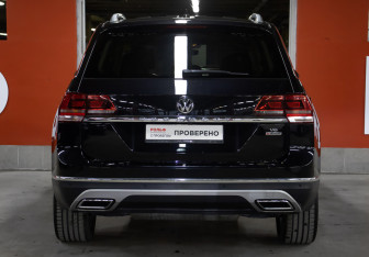 Подержанный автомобиль Volkswagen Teramont 2019 года (6 фото)