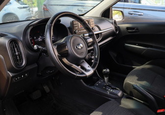 Подержанный автомобиль Kia Picanto 2021 года (12 фото)