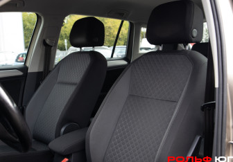 Подержанный автомобиль Volkswagen Tiguan 2017 года (14 фото)