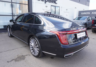 Подержанный автомобиль Hongqi H9 2023 года (7 фото)