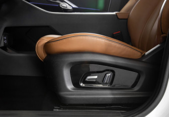 Подержанный автомобиль Omoda C5 2022 года (19 фото)