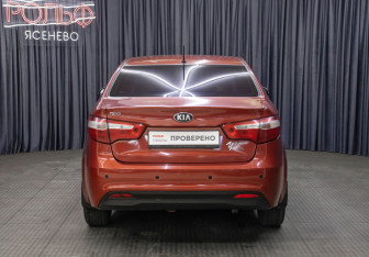 Подержанный автомобиль Kia Rio Sedan 2013 года (6 фото)
