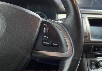 Подержанный автомобиль Jaguar XF Sedan 2014 года (16 фото)