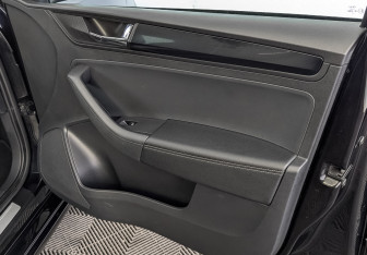 Подержанный автомобиль Skoda Rapid Liftback 2021 года (25 фото)