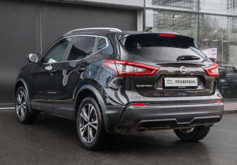 Подержанный автомобиль Nissan Qashqai 2021 года (6 фото)
