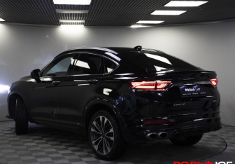 Подержанный автомобиль Geely Tugella 2023 года (27 фото)