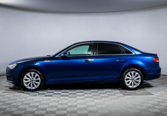 Подержанный автомобиль Audi A4 Sedan 2016 года (8 фото)