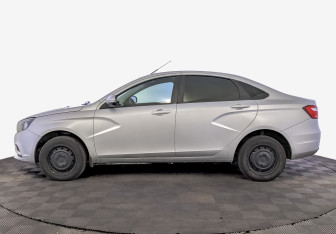 Подержанный автомобиль LADA (ВАЗ) Vesta Sedan 2018 года (8 фото)
