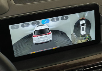 Подержанный автомобиль Exeed VX 2022 года (17 фото)