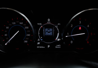 Подержанный автомобиль Jaguar XF Sedan 2017 года (9 фото)