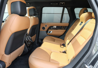 Подержанный автомобиль Land Rover Range Rover 2019 года (12 фото)