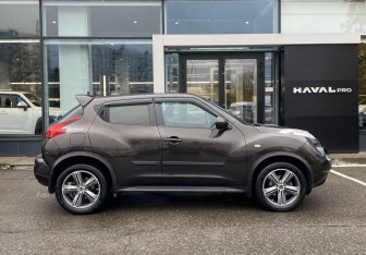 Подержанный автомобиль Nissan Juke 2011 года (4 фото)