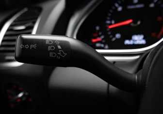 Подержанный автомобиль Audi Q7 2013 года (12 фото)