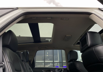 Подержанный автомобиль Infiniti JX 2013 года (29 фото)