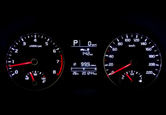 Подержанный автомобиль Kia Rio Hatchback 2021 года (13 фото)