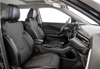 Подержанный автомобиль Москвич 3 2023 года (24 фото)