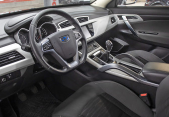 Подержанный автомобиль Geely Atlas 2020 года (16 фото)