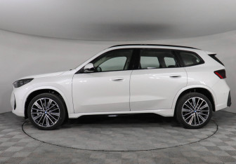 Новый BMW X1 2026 (5 фото)