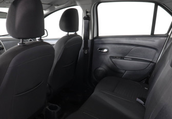 Подержанный автомобиль Renault Logan Sedan 2019 года (12 фото)