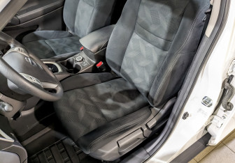 Подержанный автомобиль Nissan X-Trail 2015 года (19 фото)