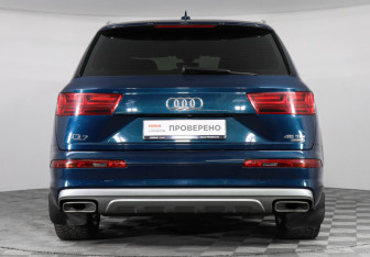 Подержанный автомобиль Audi Q7 2018 года (6 фото)