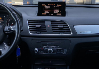 Подержанный автомобиль Audi Q3 2012 года (12 фото)