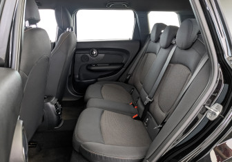 Подержанный автомобиль MINI Clubman Wagon 2019 года (12 фото)