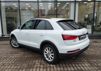 Подержанный автомобиль Audi Q3 2012 года (6 фото)