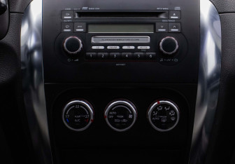 Подержанный автомобиль Suzuki SX4 Hatchback 2008 года (14 фото)