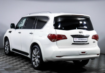 Подержанный автомобиль Infiniti QX56 2013 года (7 фото)