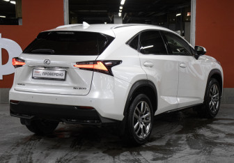 Подержанный автомобиль Lexus NX 2015 года (5 фото)