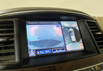 Подержанный автомобиль Infiniti JX 2013 года (24 фото)