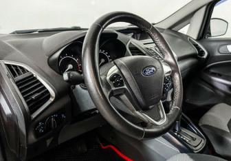 Подержанный автомобиль Ford EcoSport 2017 года (7 фото)