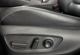 Подержанный автомобиль Toyota RAV4 2022 года (27 фото)