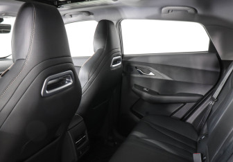 Подержанный автомобиль Omoda C5 2024 года (12 фото)