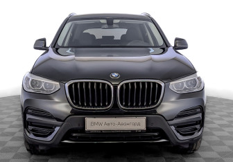 Подержанный автомобиль BMW X3 2021 года (2 фото)