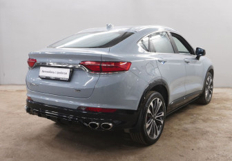 Подержанный автомобиль Geely Tugella 2023 года (5 фото)