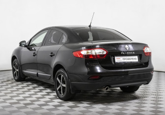 Подержанный автомобиль Renault Fluence 2011 года (7 фото)