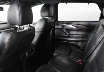 Подержанный автомобиль Mazda CX-9 2018 года (12 фото)