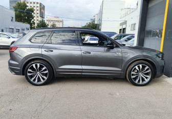 Подержанный автомобиль Volkswagen Touareg 2019 года (4 фото)