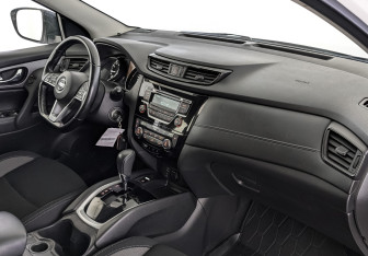 Подержанный автомобиль Nissan Qashqai 2020 года (13 фото)