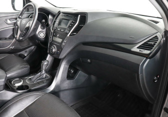 Подержанный автомобиль Hyundai Santa Fe 2013 года (5 фото)