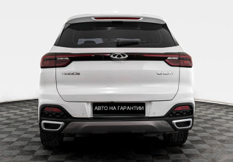 Подержанный автомобиль Chery Tiggo 8 2023 года (6 фото)