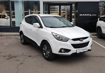 Подержанный автомобиль Hyundai ix35 2014 года (3 фото)