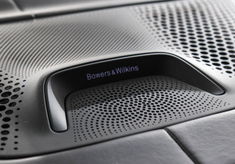 Подержанный автомобиль BMW X5 M 2021 года (19 фото)