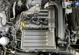 Подержанный автомобиль Skoda Karoq 2020 года (9 фото)