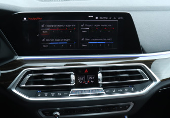Подержанный автомобиль BMW X5 2019 года (18 фото)